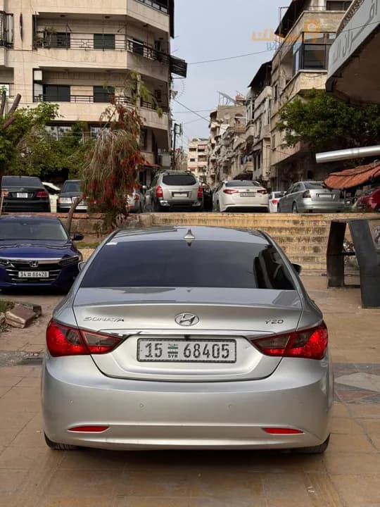 هيونداي ازيرا - 1