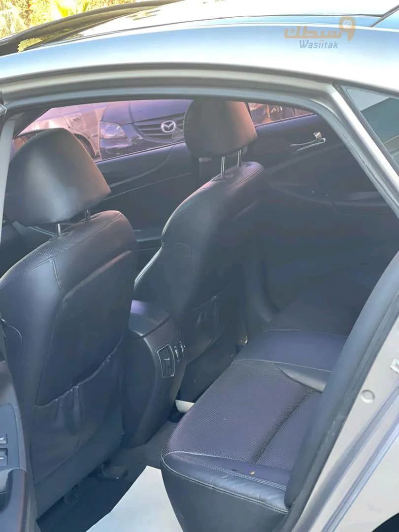 Hyundai sonata  - 1
