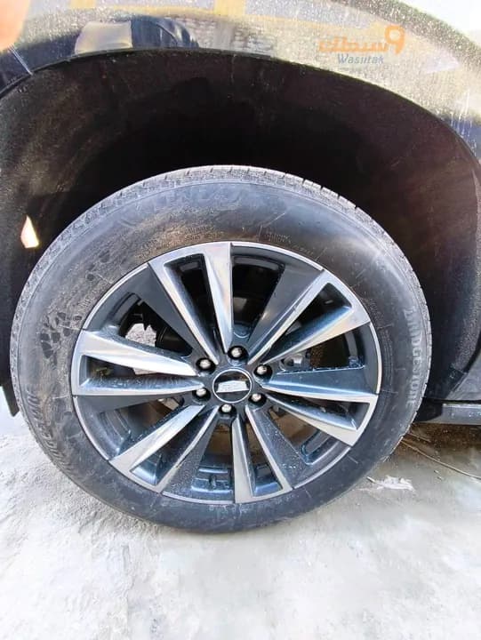 Cadillac Escalade - 2