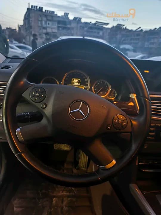 Mercedes A220 - 1