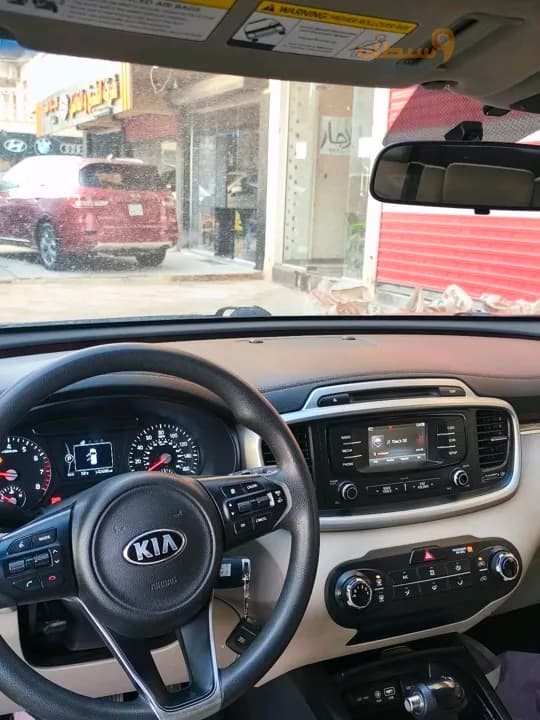 kia Sorento  - 5