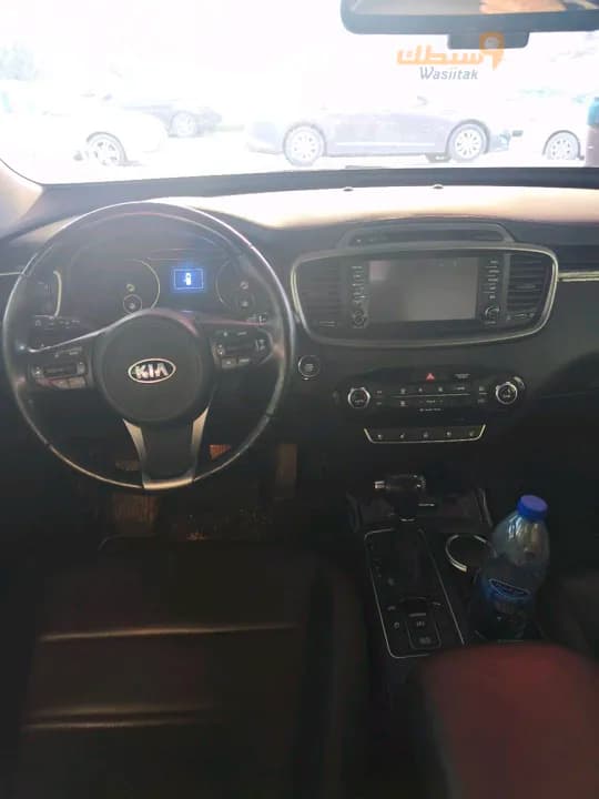 kia Sorento  - 4