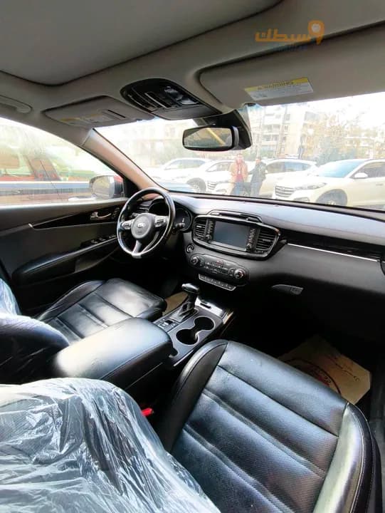 kia Sorento  - 3