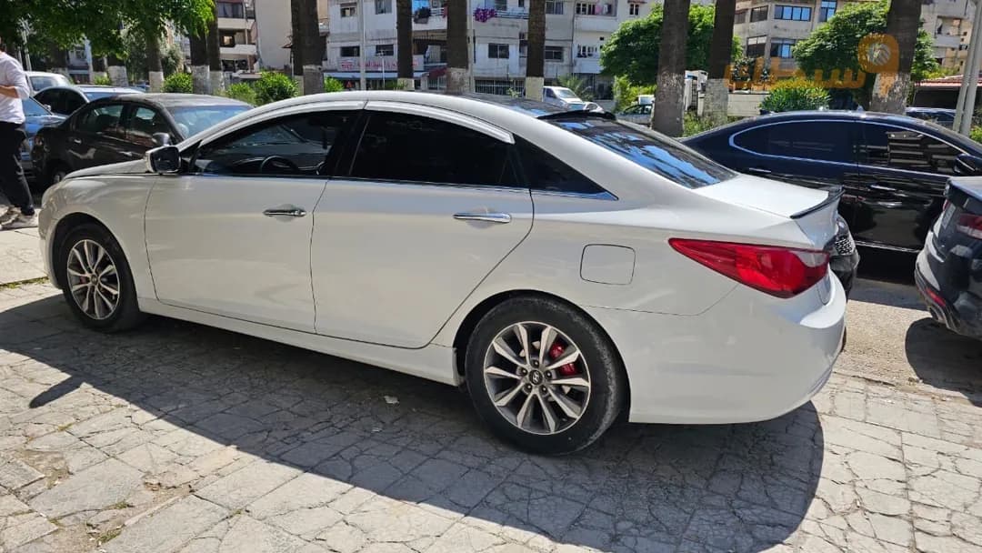 هيونداي سوناتا  - 1