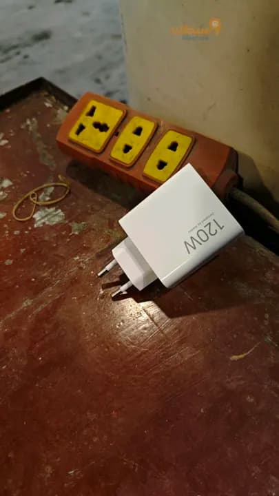 شاحن 120W شاومي لجهاز Poco f6 pro مستعمل اسبوعين  - 1