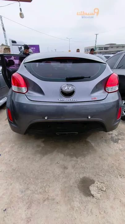Veloster - 1