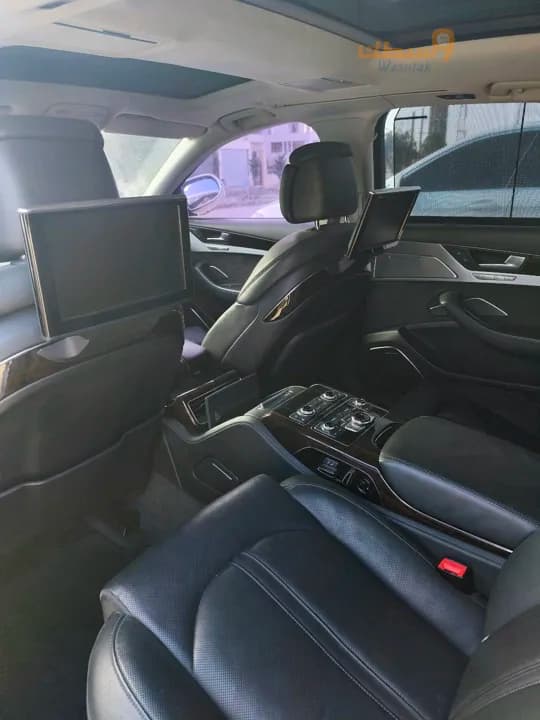 Audi A8 - 1