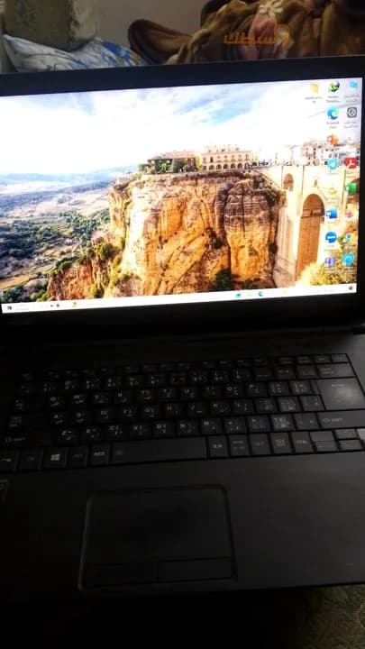 لابتوب محمول لبيع  - 1