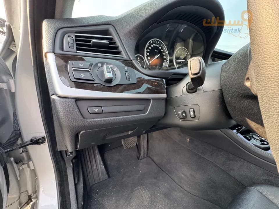 BMW 528i 2013 - 4