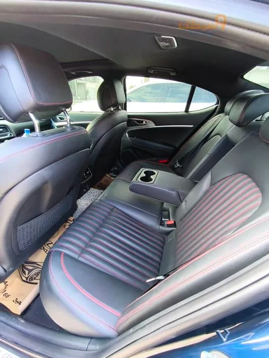 Genesis g70 - 3