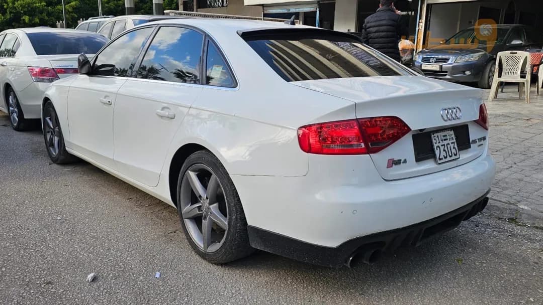 اودي A4 - 1