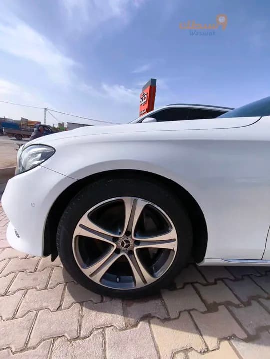 مرسيدس E300 - 3