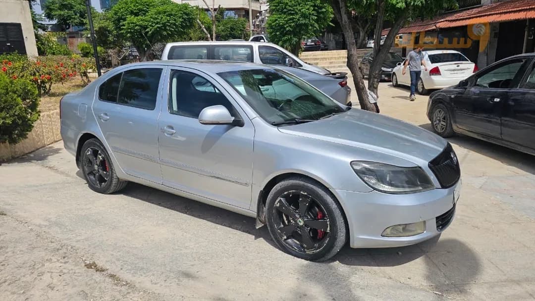 سكودا اوكتافيا  - 1