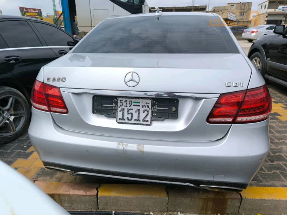 Mercedes E220 - 1