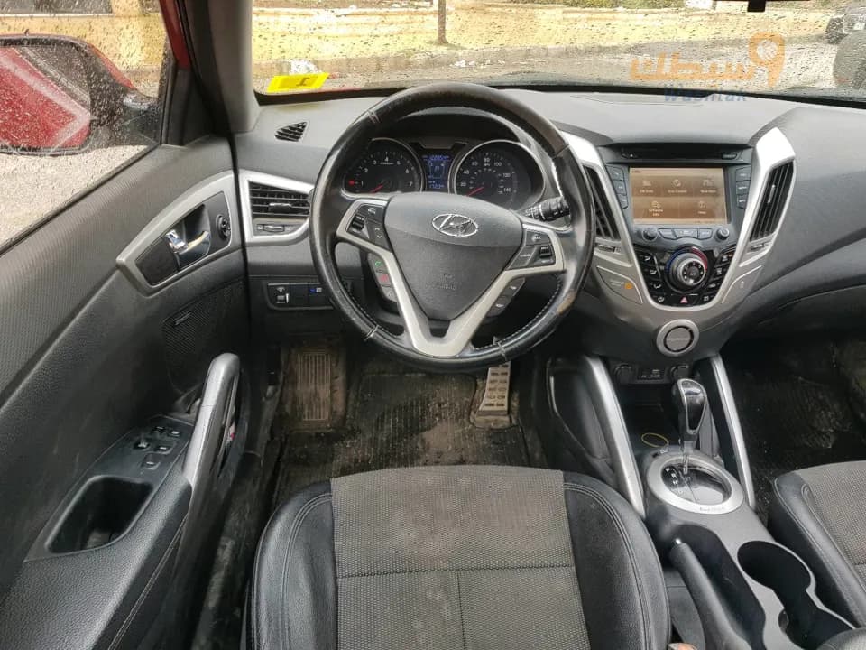 hyundai veloster 2015  هونداي فيلوستر ٢٠١٥  - 4