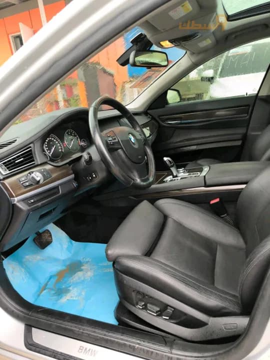 BMW 740Li - 8