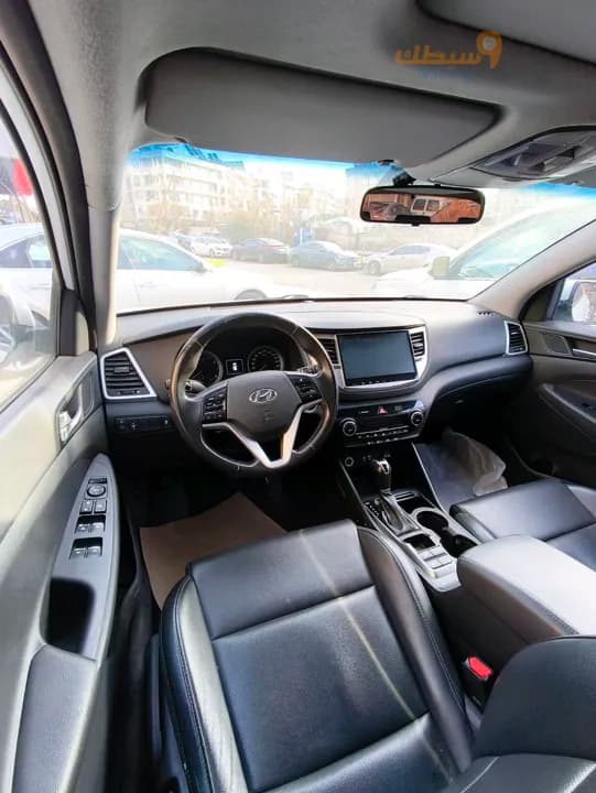 Hyundai Tuceon - 2