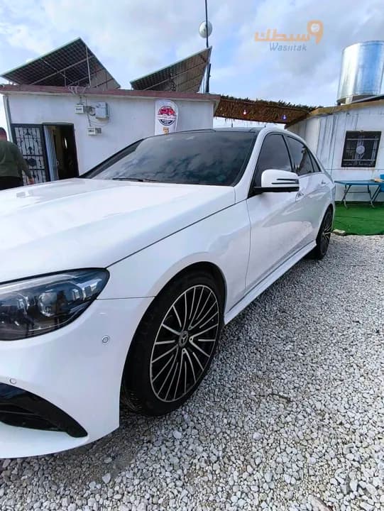 Mercedes E250 - 1