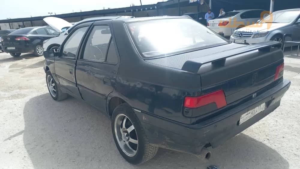 بيجو 405 - 1