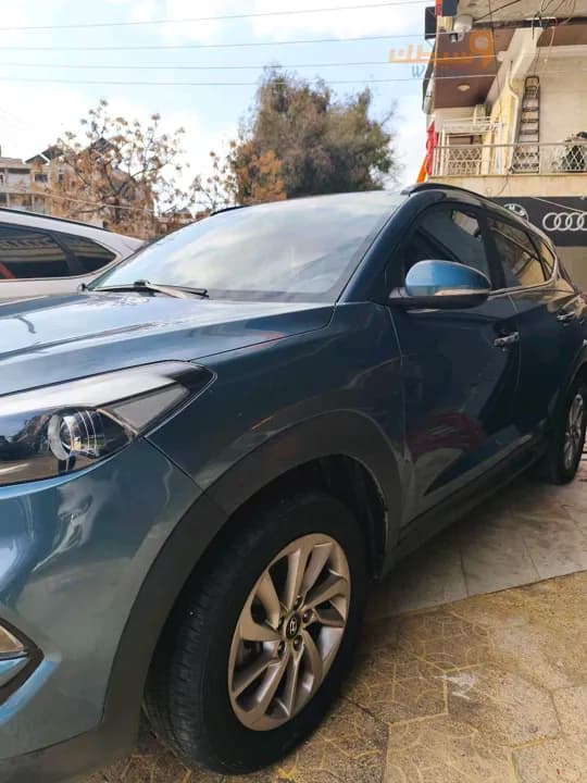 Hyundai Tucson - 1