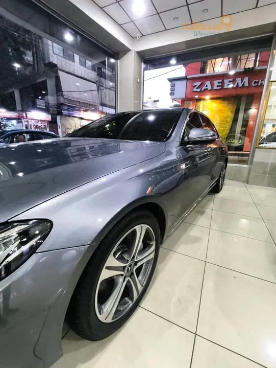 mercedes E300 - 1