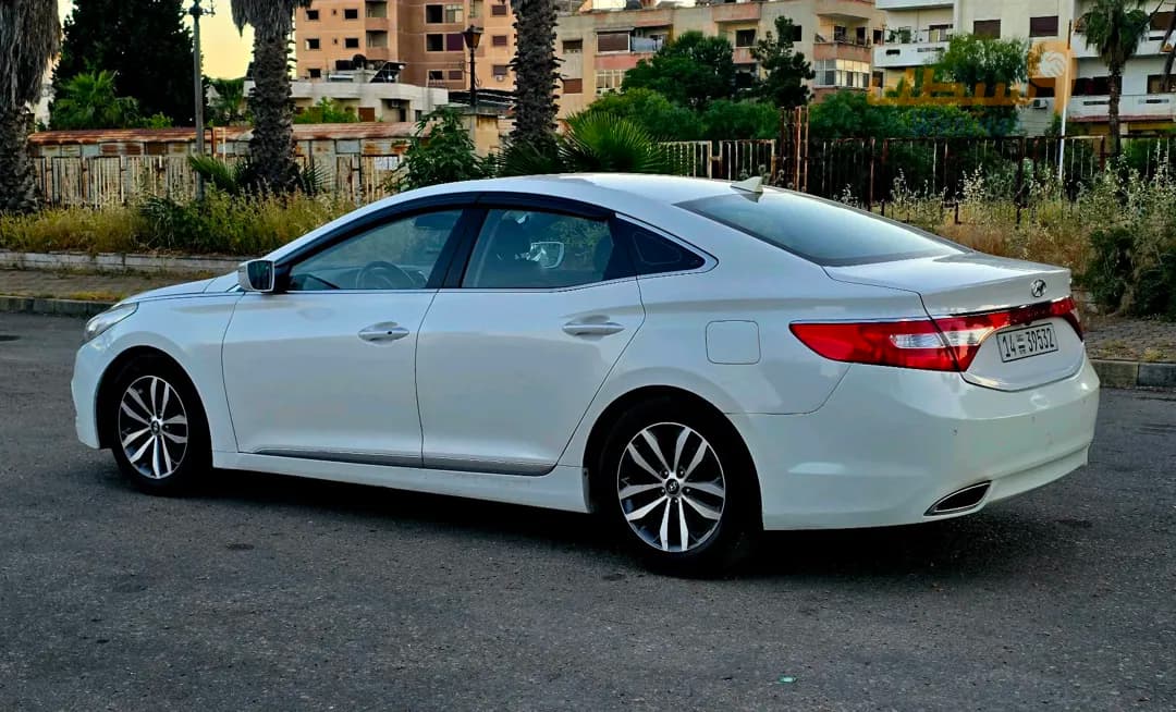 أزيرا 2011 - 4