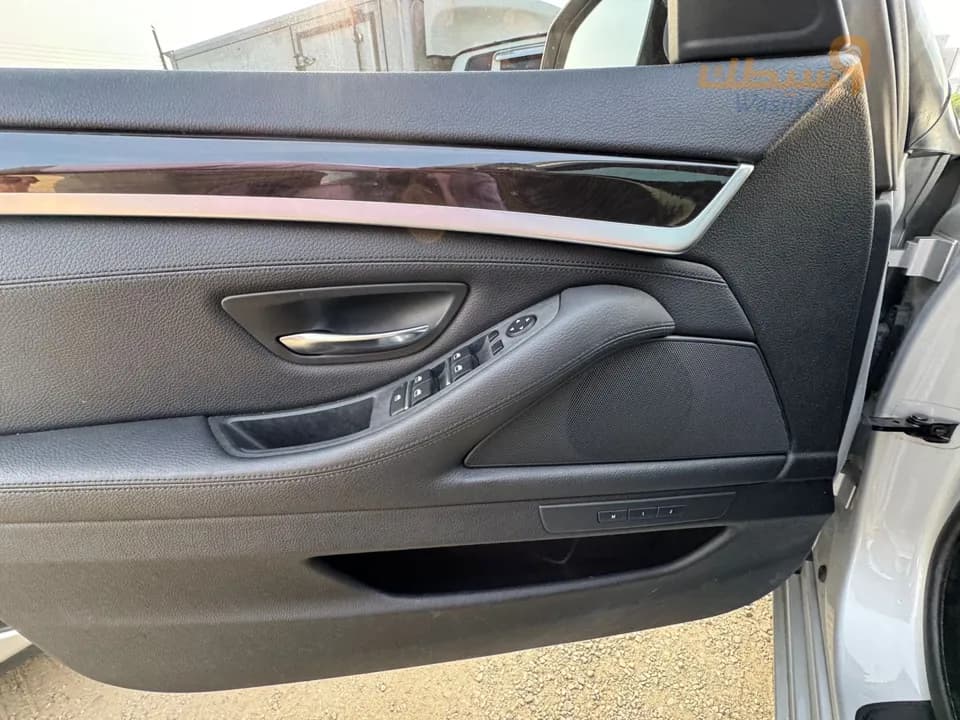 BMW 528i 2013 - 3
