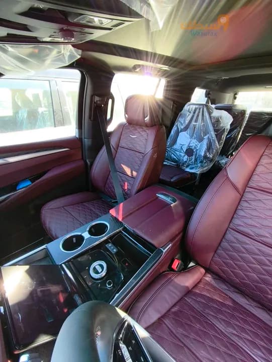 Cadillac Escalade - 6