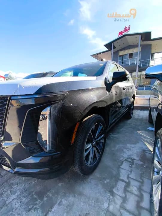 Cadillac Escalade - 1