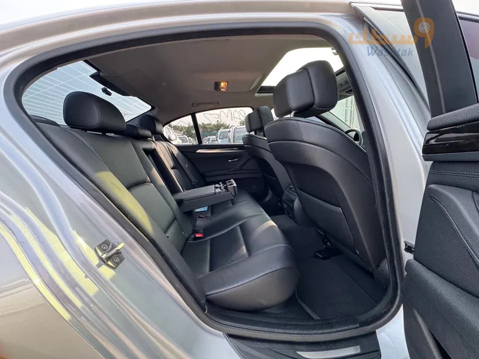 BMW 528i 2013 - 5