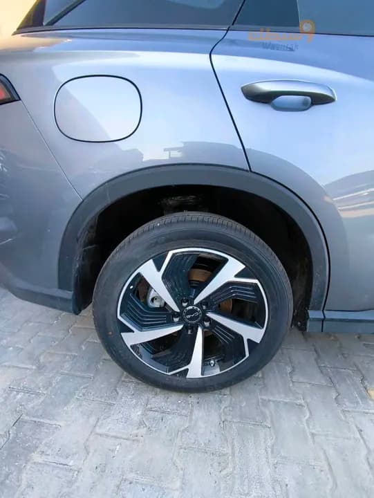 BYD - 5