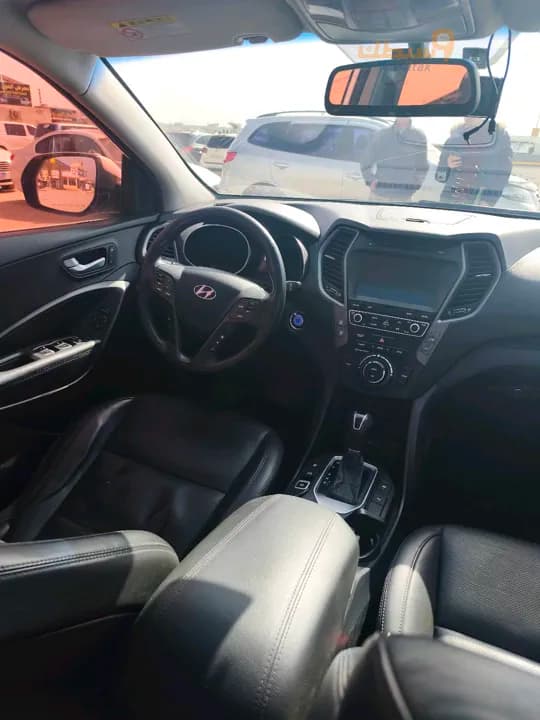 هيونداي DM - 4