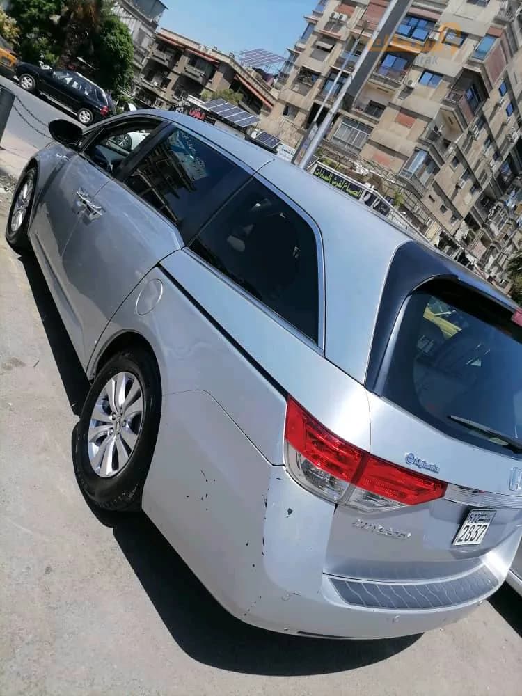 سيارة للبيع  - 1
