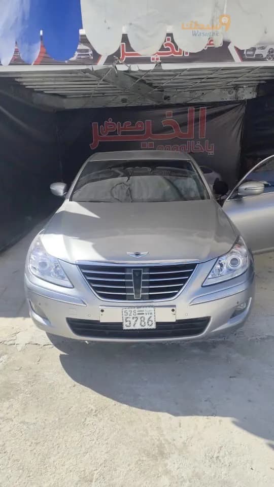هيونداي جينيسس 