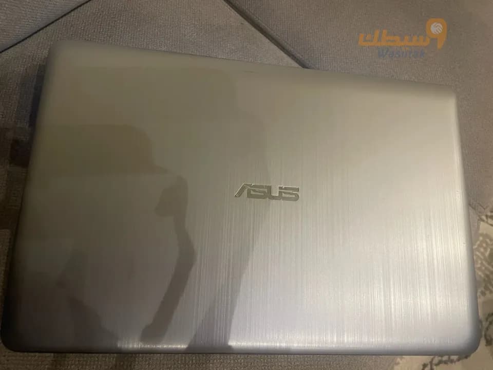 لابتوب Asus