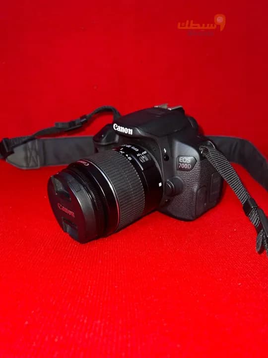 كاميرة canon EOS 700D