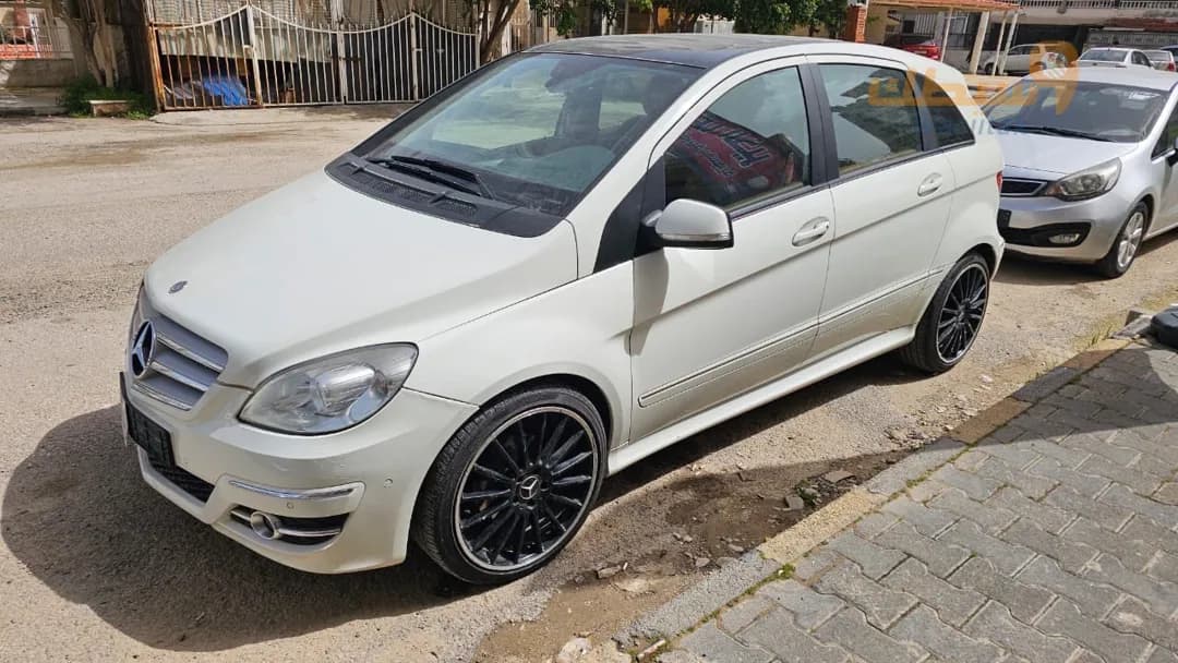 مرسيدس b200 