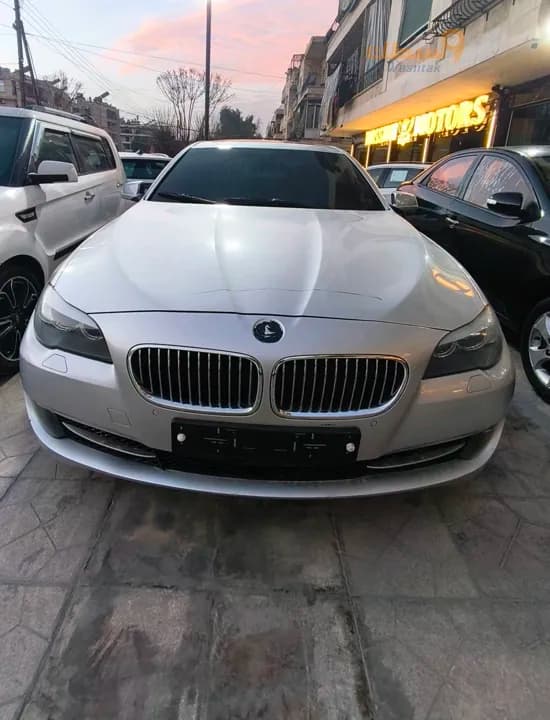 BMW 528