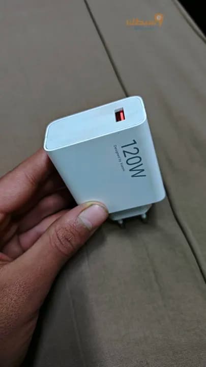 شاحن 120W شاومي لجهاز Poco f6 pro مستعمل اسبوعين 
