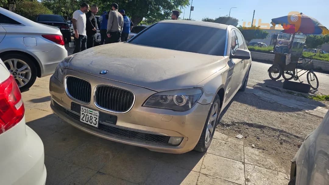 بي ام دبليو 730i