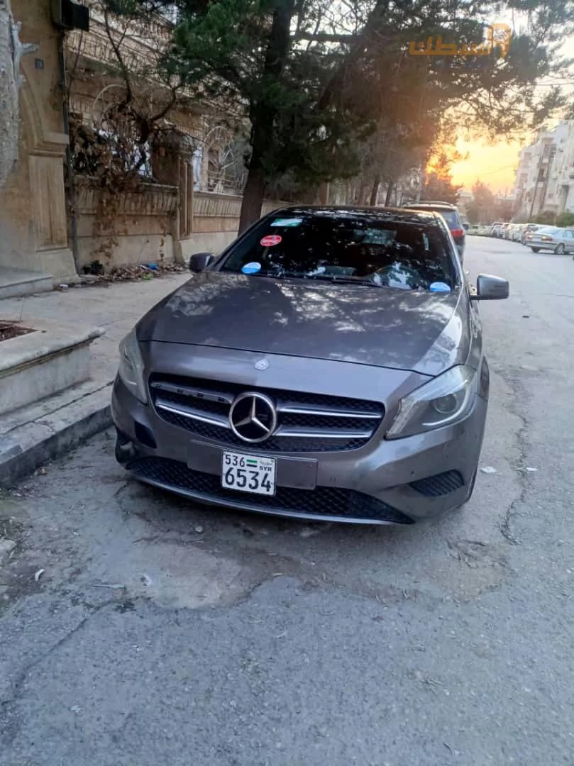 مرسيدس A180