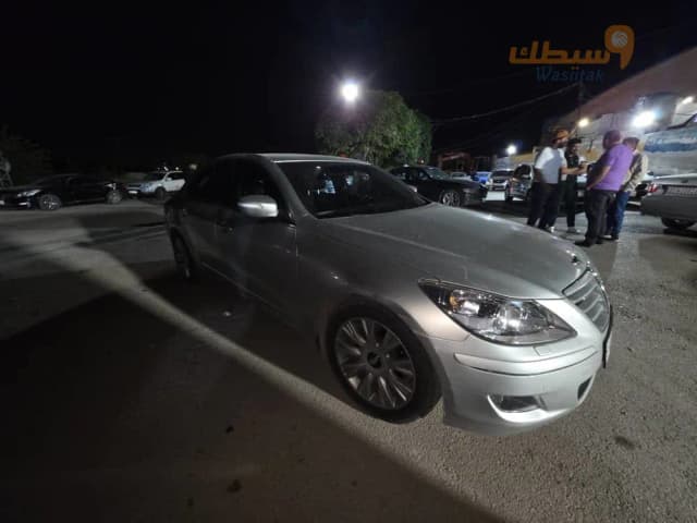 للبيع هيونداي جينسس 2009
